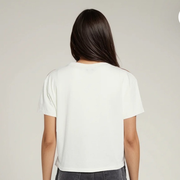 WILDFOX WOMEN’S SHORT SLEEVE LOOSE FIT LIGHTWEIGHT JAMIE MULLED WINE TEE NWT - Picture 3 of 6